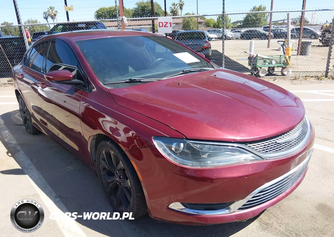 2015 Chrysler 200 S