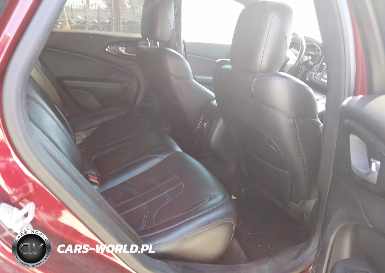 2015 Chrysler 200 S VIN:1C3CCCBB6FN650987 - 8