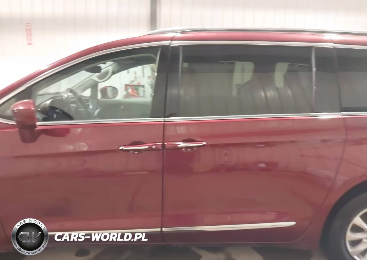 2019 Chrysler Pacifica Touring L VIN:2C4RC1BG7KR624773 - 14