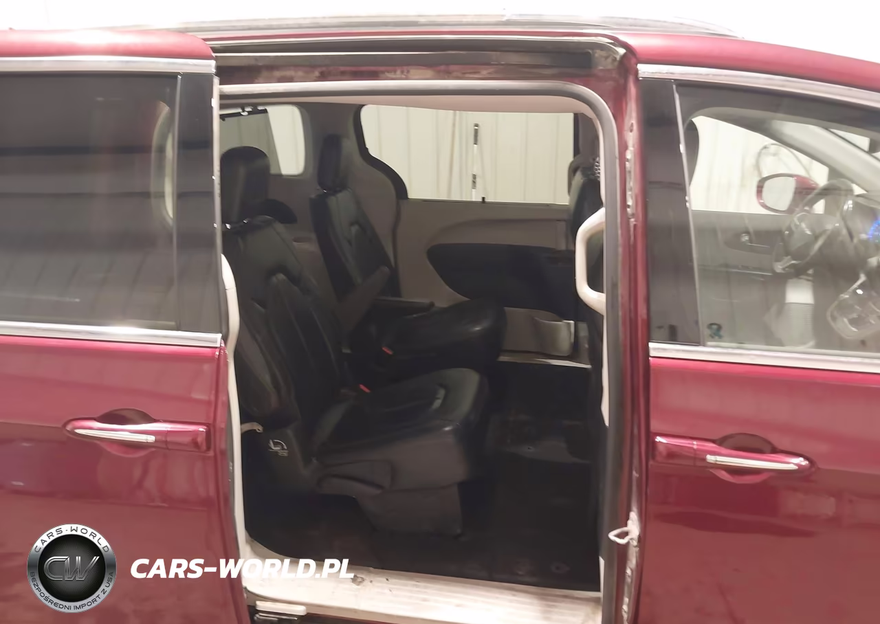 2019 Chrysler Pacifica Touring L VIN:2C4RC1BG7KR624773 - 8