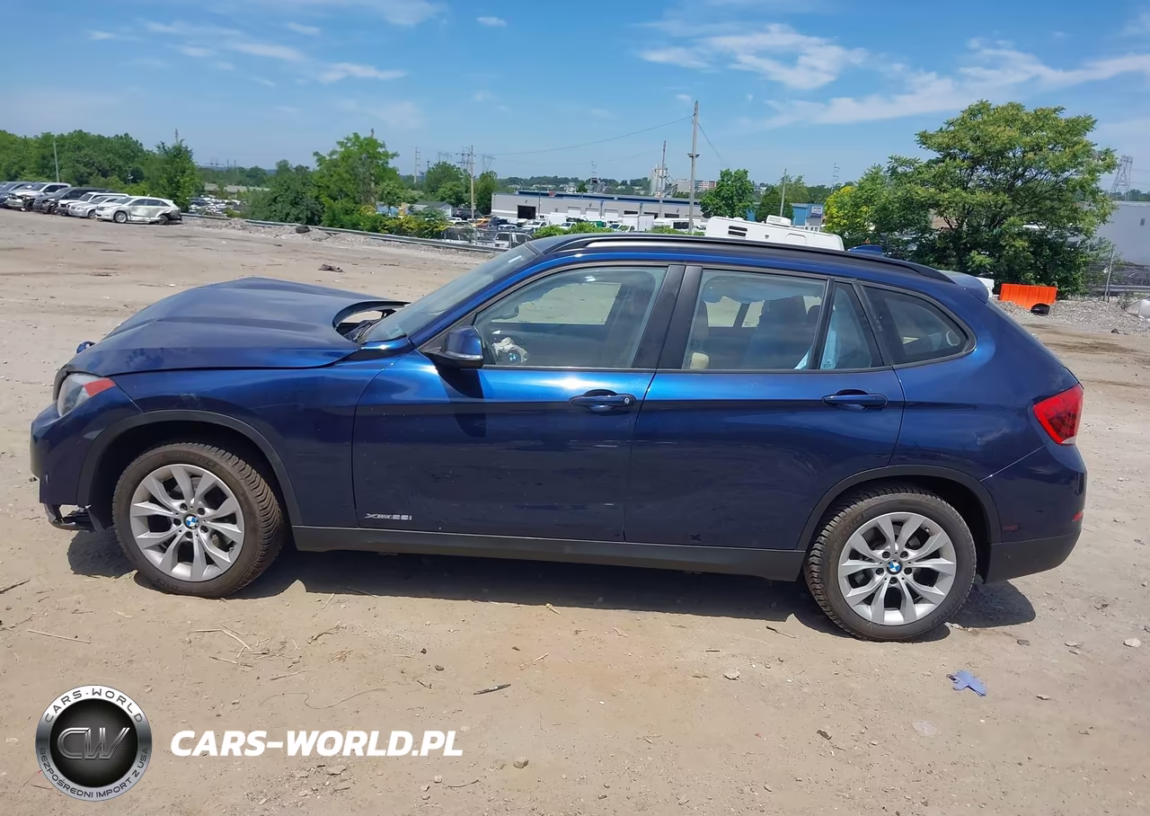 2014 BMW X1 xDrive28I VIN:WBAVL1C56EVY13165 - 13