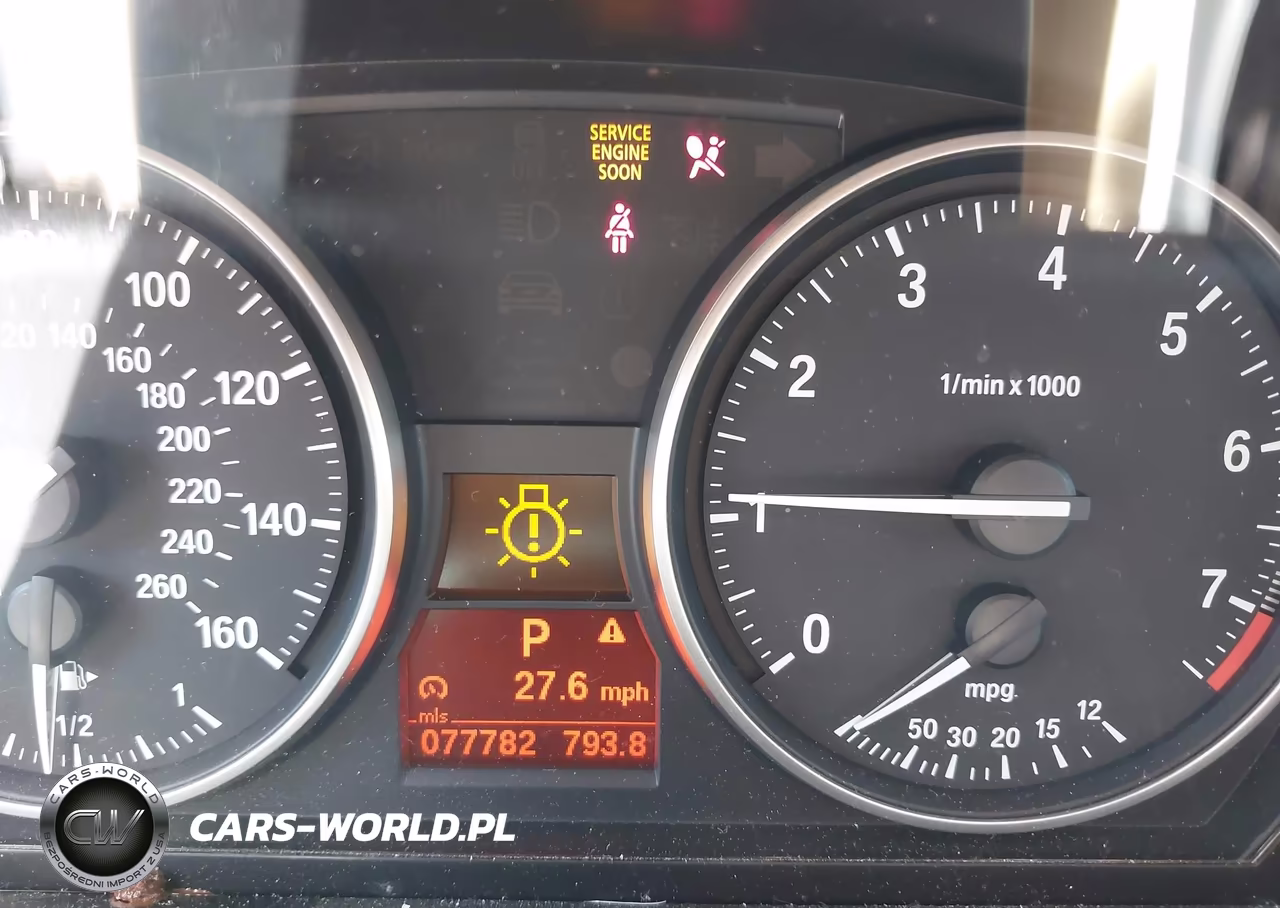 2014 BMW X1 xDrive28I VIN:WBAVL1C56EVY13165 - 14