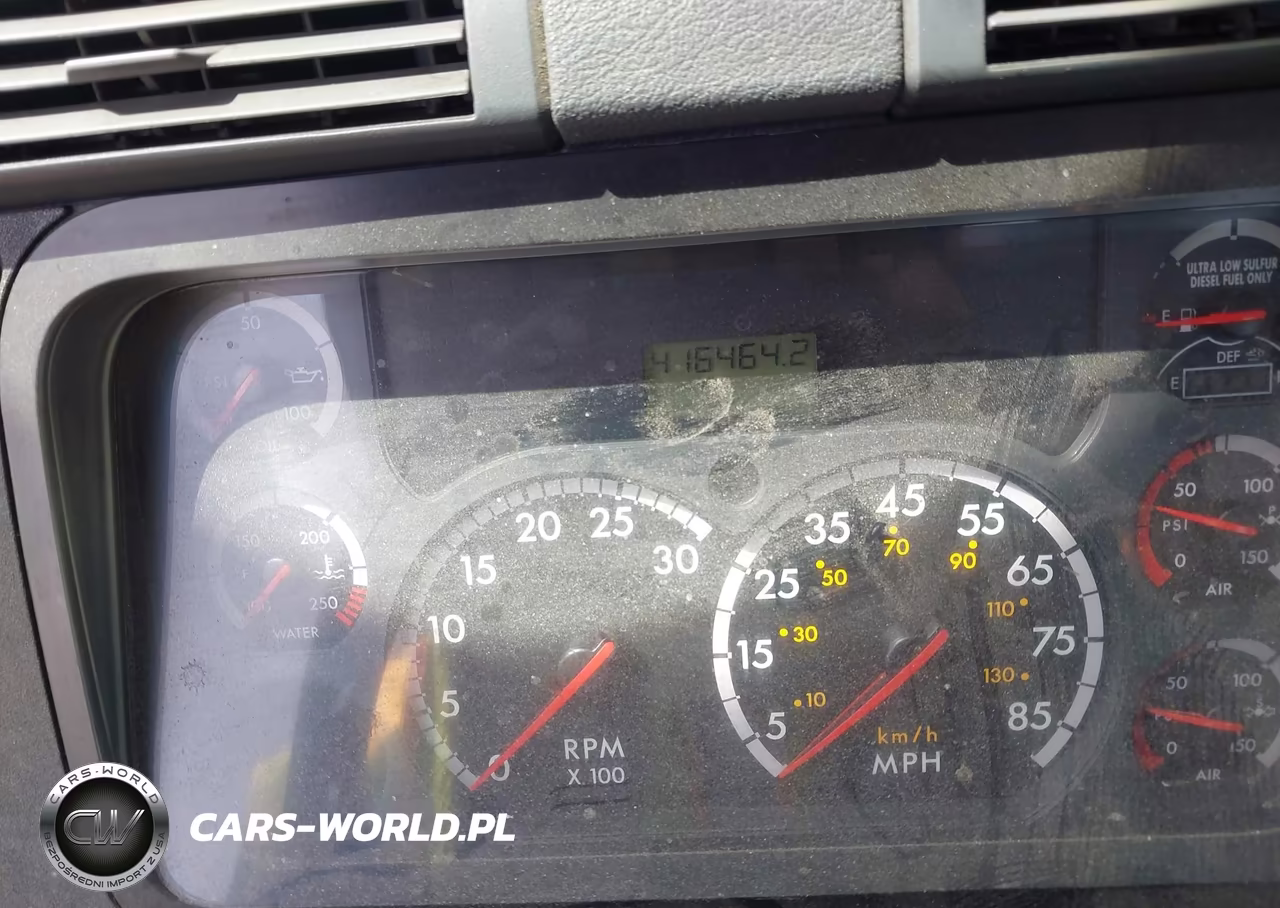 2015 Freightliner Cascadia 113 VIN:1FUJGBDV0FLBW4420 - 5