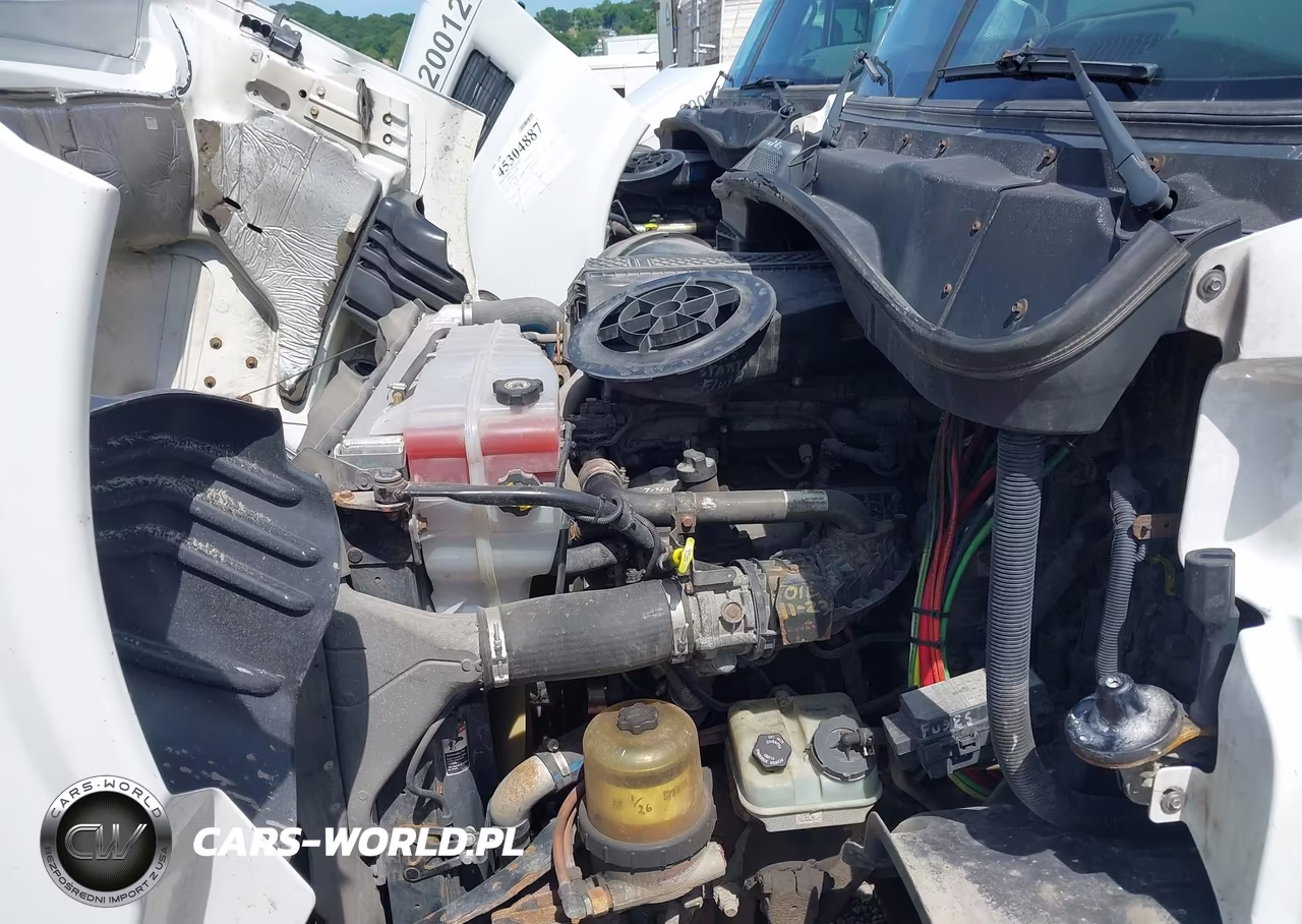 2015 Freightliner Cascadia 113 VIN:1FUJGBDV0FLBW4420 - 9