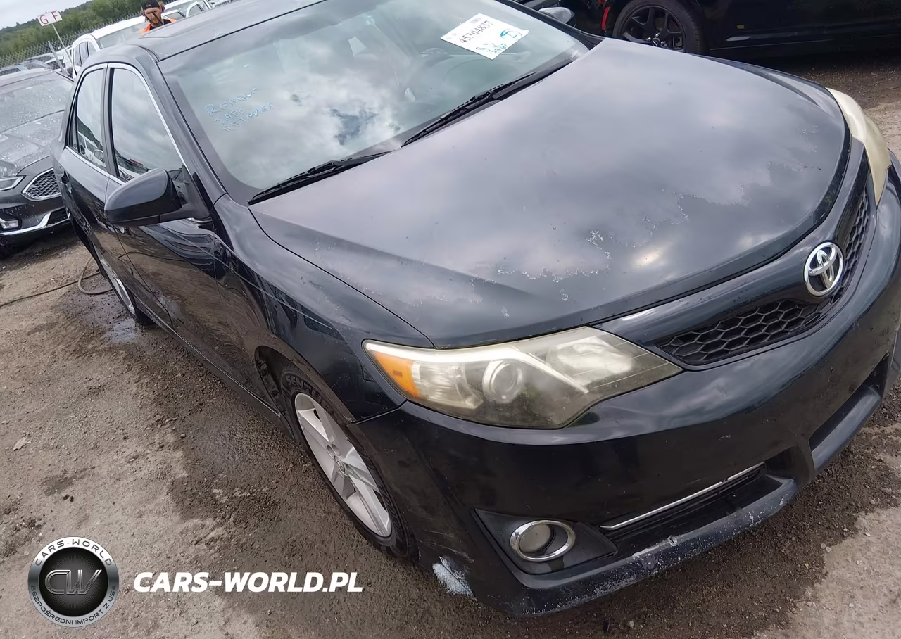 2012 Toyota Camry Se – zdjęcie 1 z 16