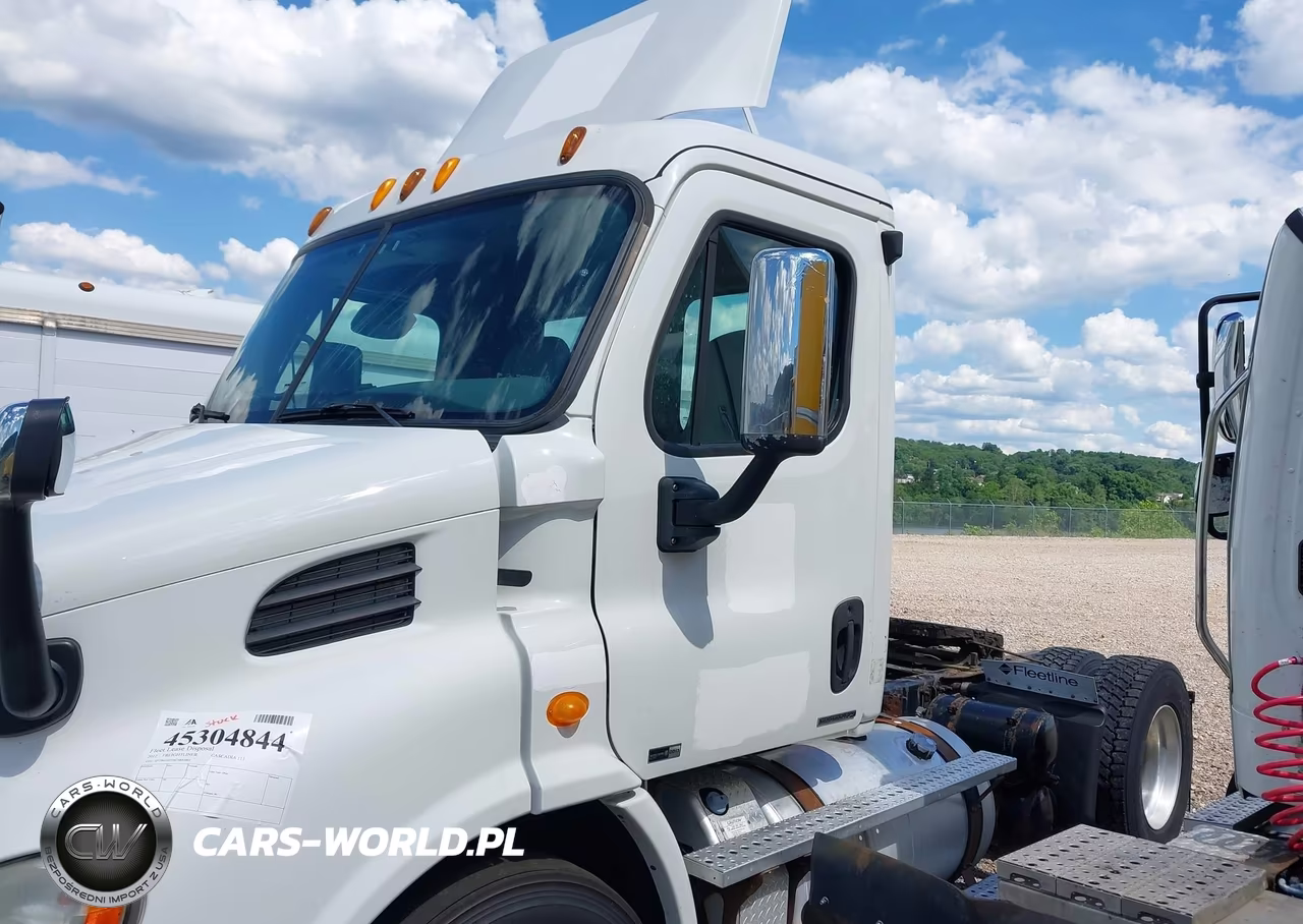 2012 Freightliner Cascadia 113 VIN:1FUBGADV6CSBS4861 - 11