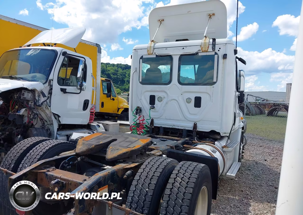 2012 Freightliner Cascadia 113 VIN:1FUBGADV6CSBS4861 - 14