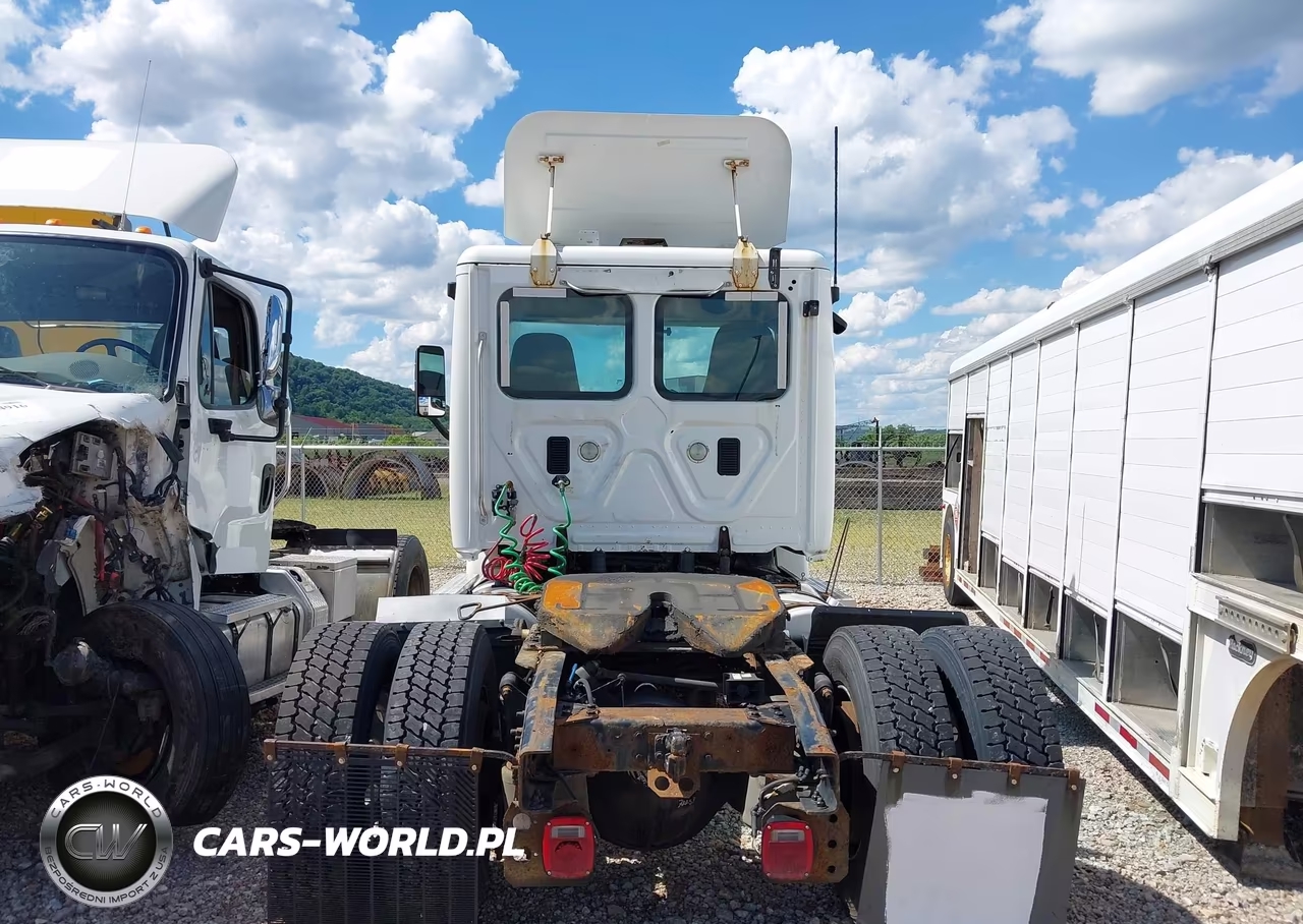 2012 Freightliner Cascadia 113 VIN:1FUBGADV6CSBS4861 - 16