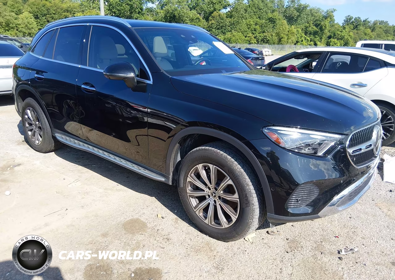 2023 Mercedes-Benz Glc 300 Suv – zdjęcie 1 z 11