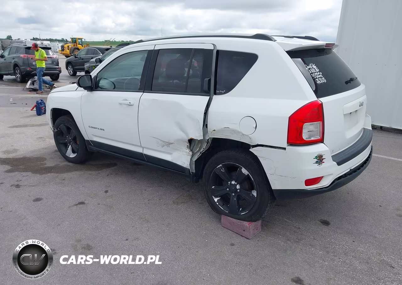 2011 Jeep Compass VIN:1J4NT1FB7BD260798 - 3