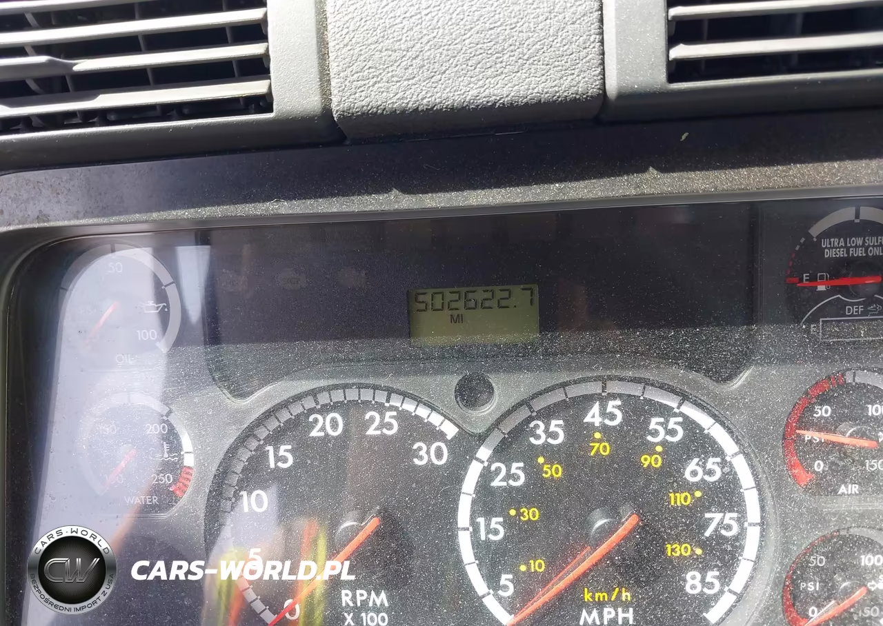 2015 Freightliner Cascadia 113 VIN:1FUJGBDV2FLBW4421 - 5
