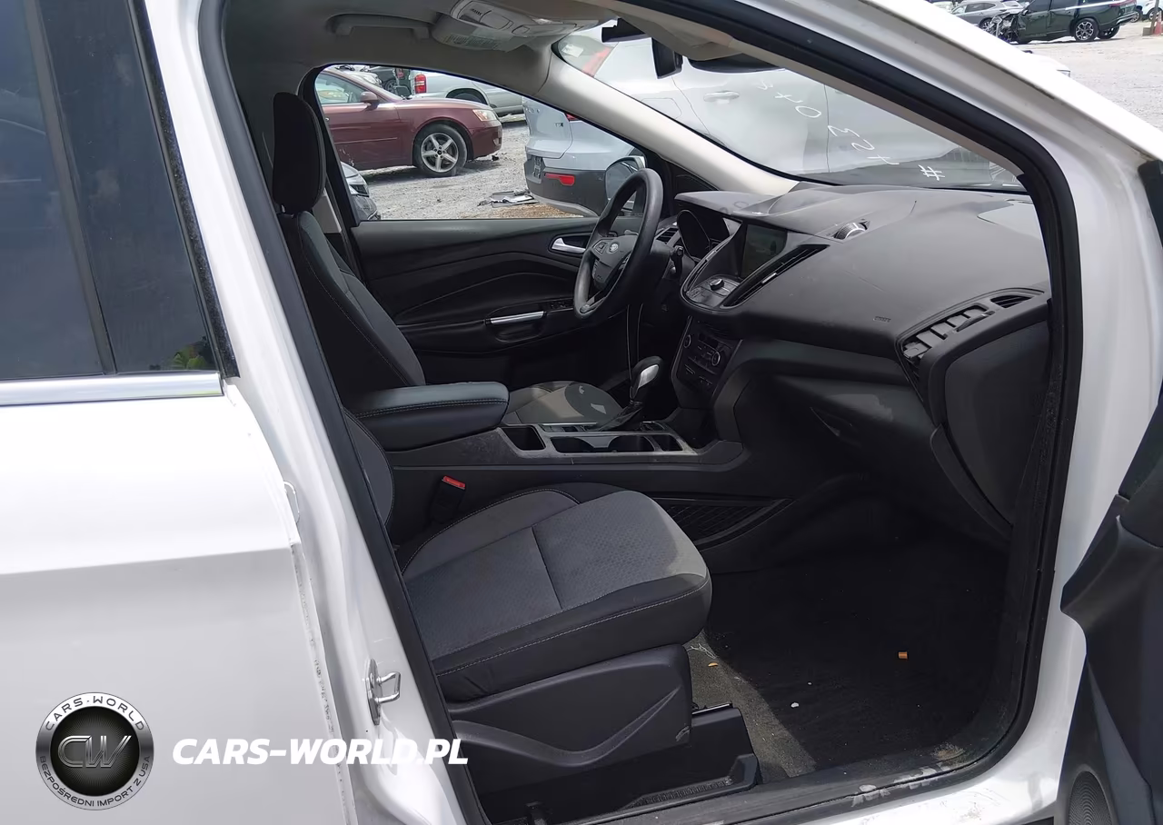2019 Ford Escape Se VIN:1FMCU0GD6KUC44981 - 5