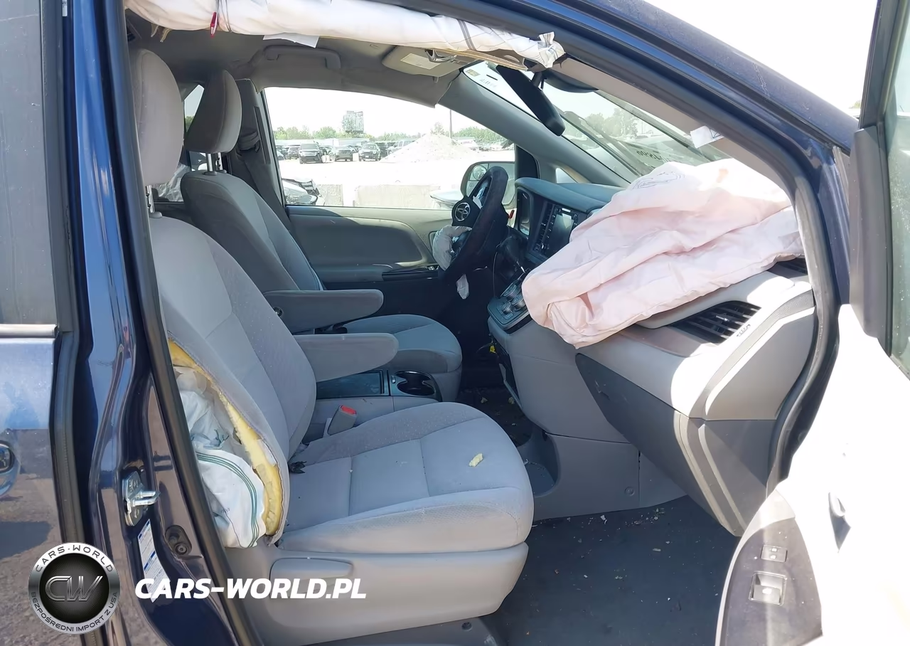 2020 Toyota Sienna Le VIN:5TDJZ3DCXLS245244 - 5