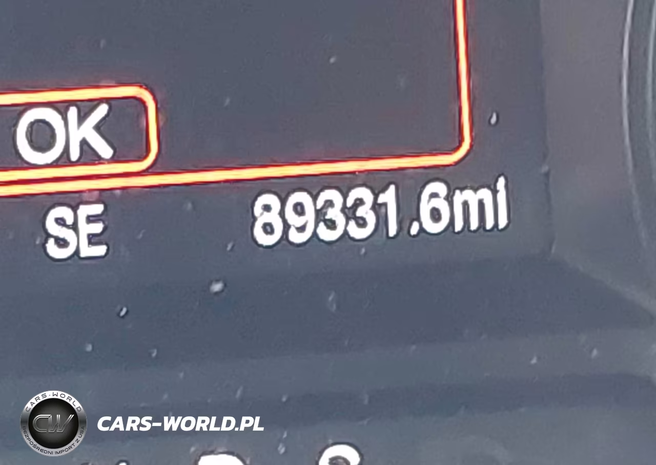 2017 Ford Explorer Xlt VIN:1FM5K7D88HGD40374 - 15