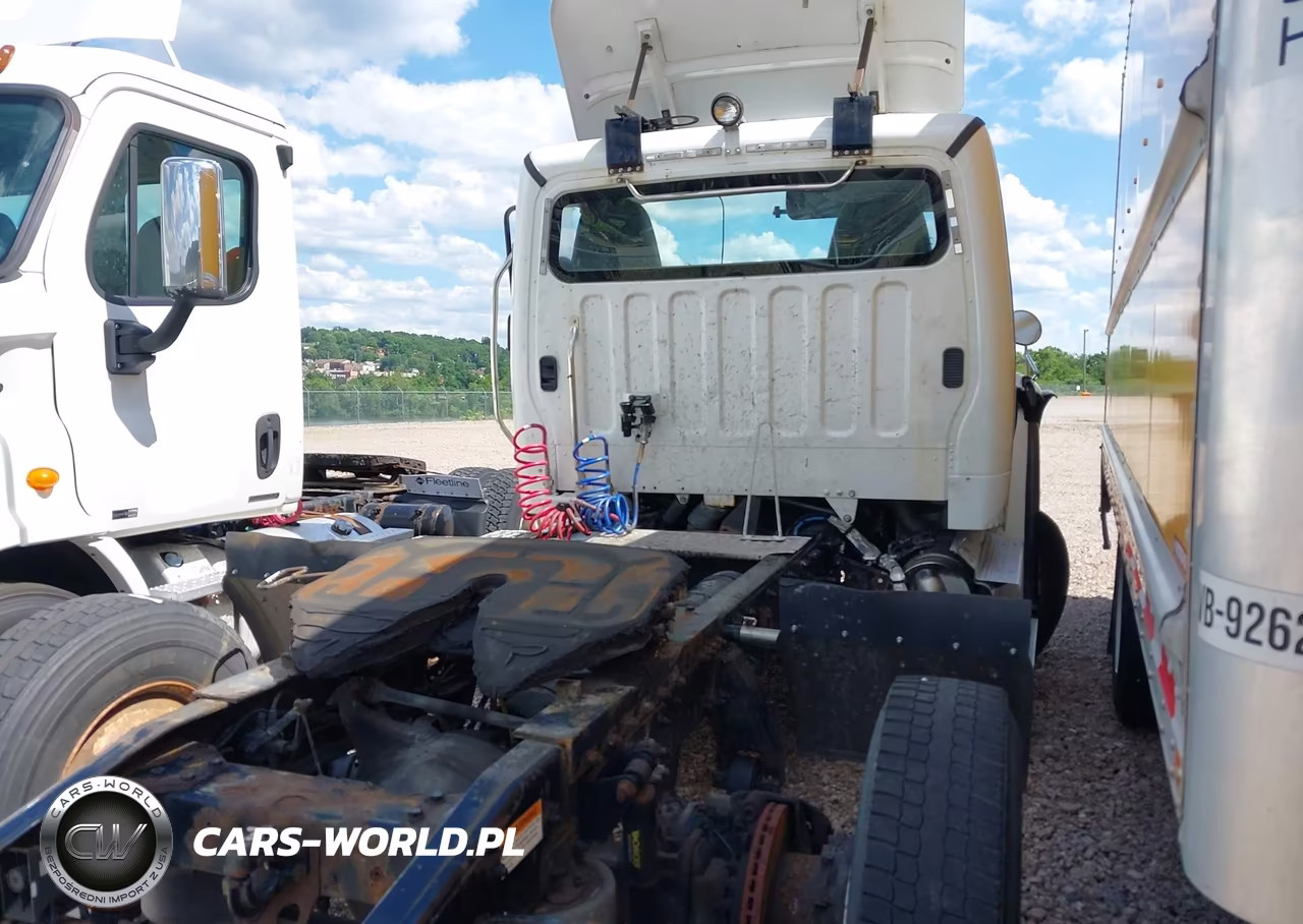 2016 Freightliner M2 106 Medium Duty VIN:1FUBCYCY8GHHT4005 - 13
