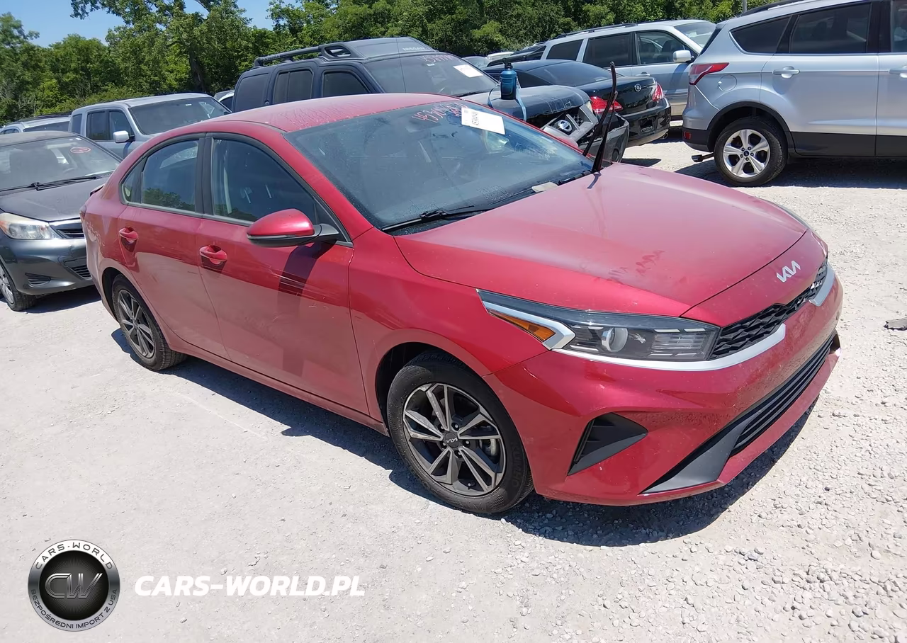 2024 Kia Forte Lxs – zdjęcie 1 z 16