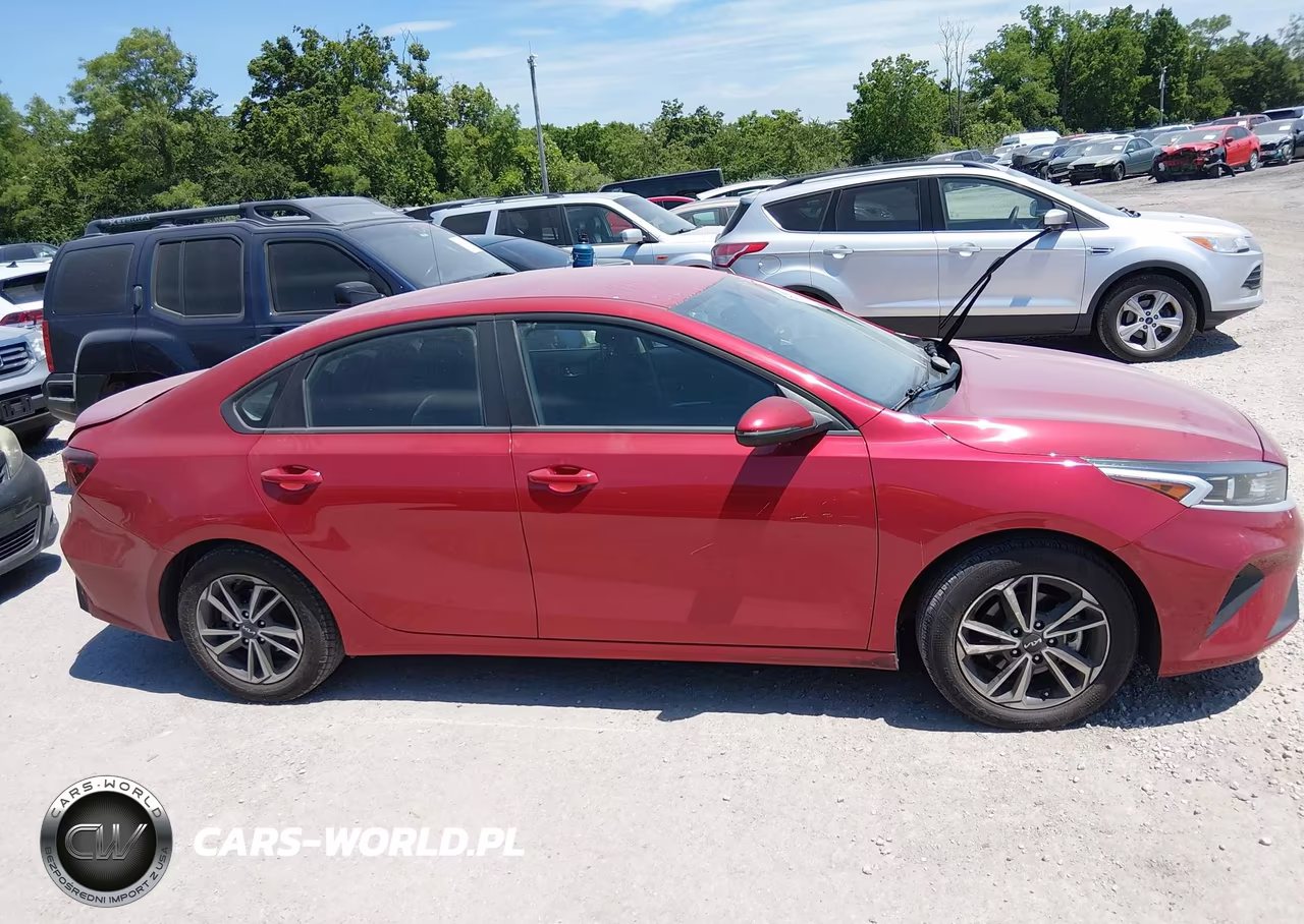 2024 Kia Forte Lxs VIN:3KPF24AD8RE722737 - 13