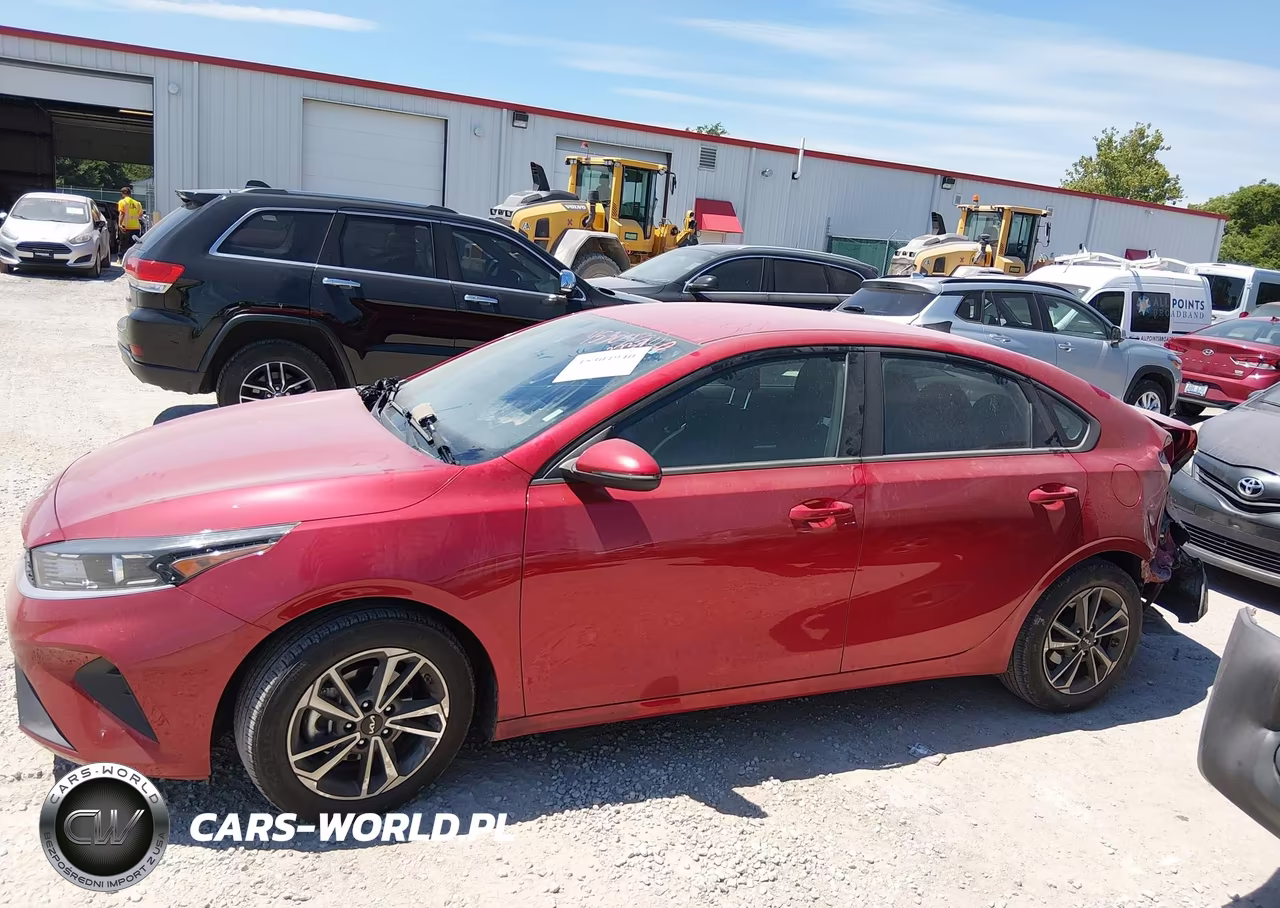 2024 Kia Forte Lxs VIN:3KPF24AD8RE722737 - 14