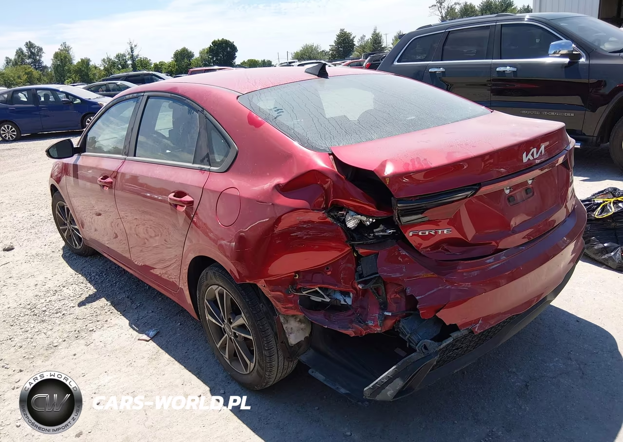 2024 Kia Forte Lxs VIN:3KPF24AD8RE722737 - 3
