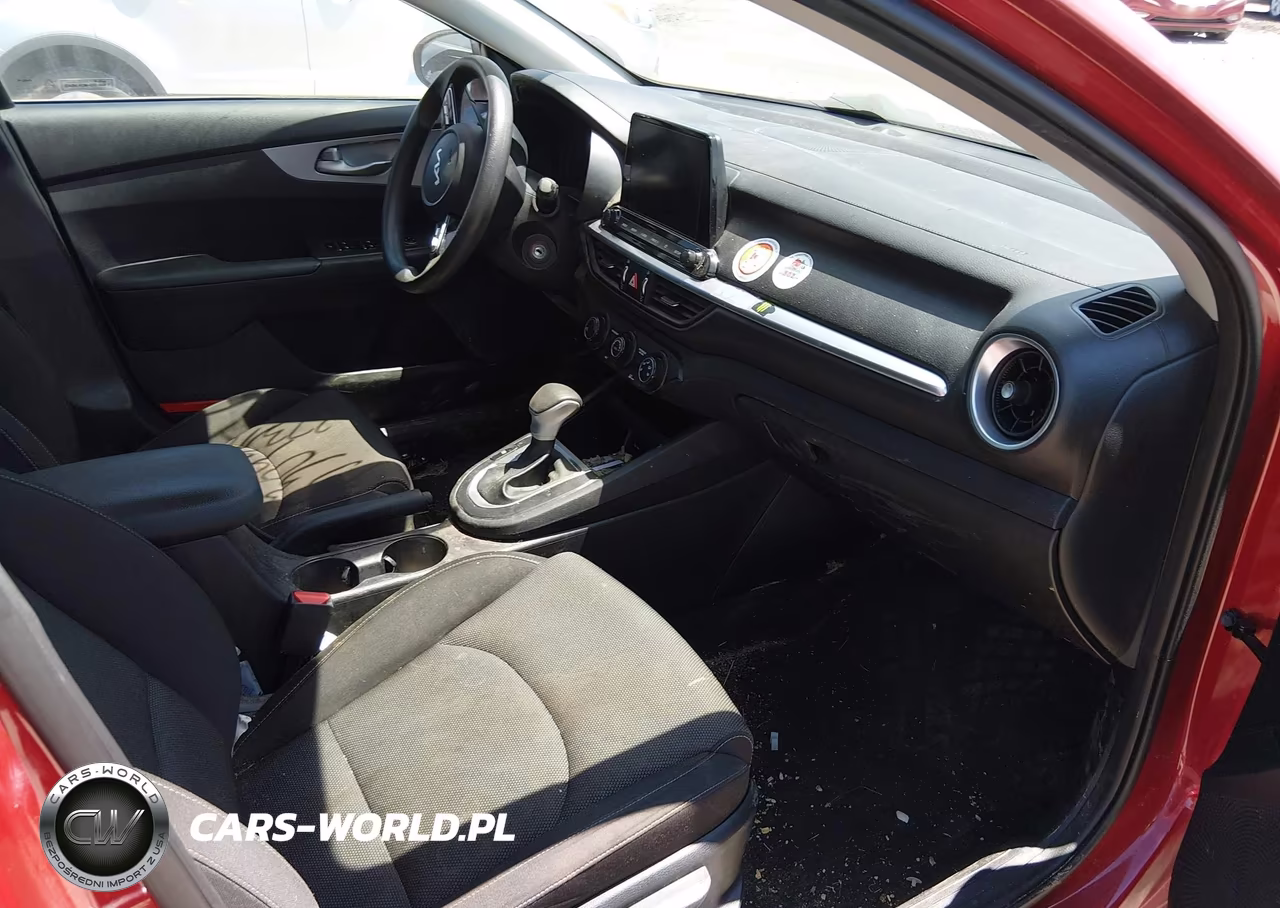 2024 Kia Forte Lxs VIN:3KPF24AD8RE722737 - 5