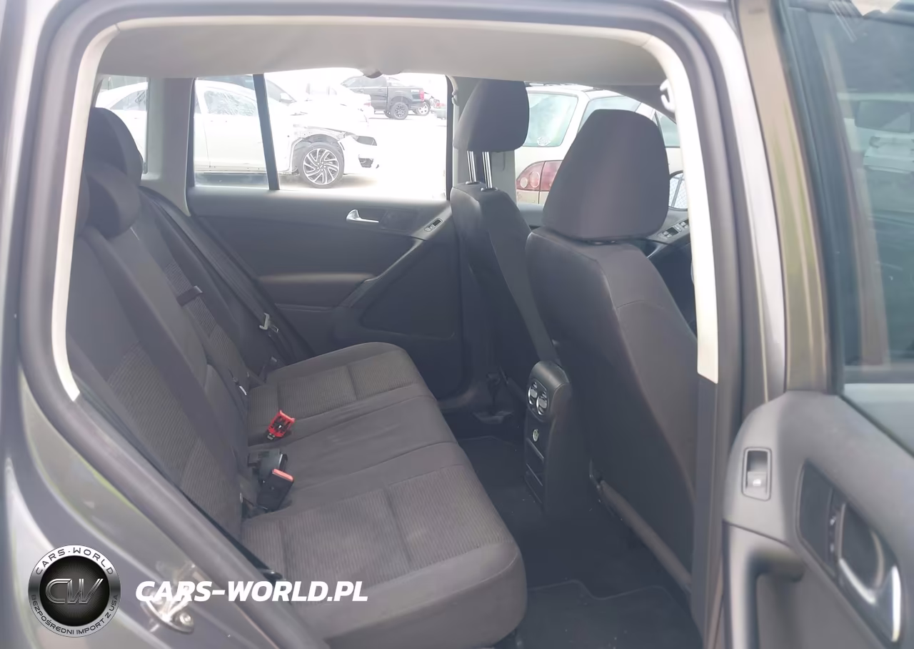 2014 Volkswagen Tiguan S VIN:WVGAV3AX2EW619444 - 8