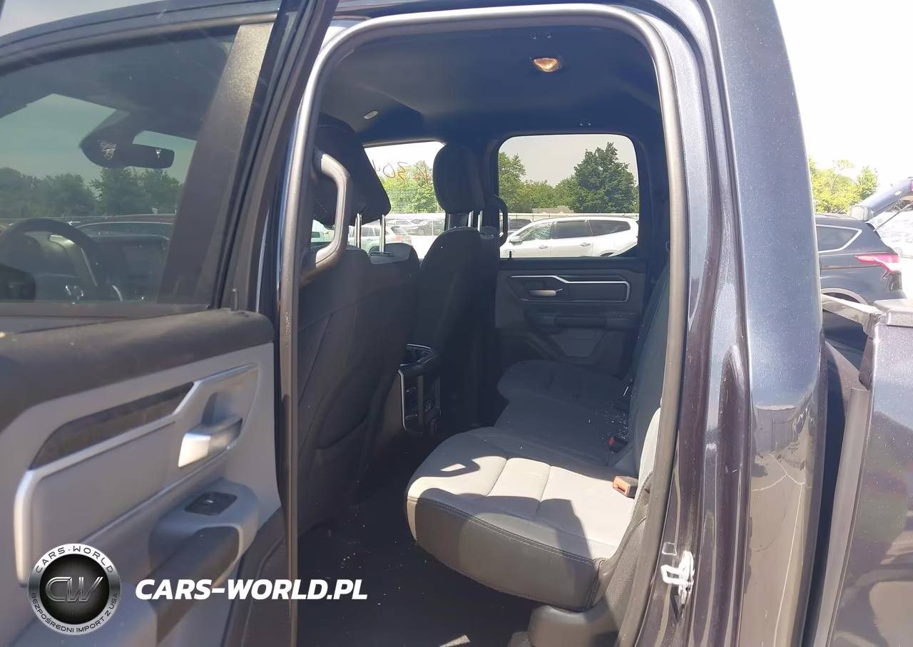2021 Ram 1500 Big Horn 4X4 6'4 Box VIN:1C6SRFBT4MN559608 - 8