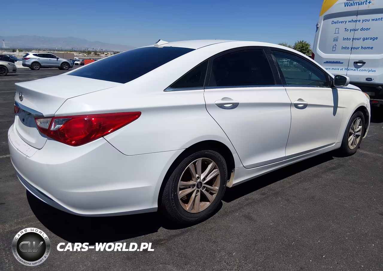 2012 Hyundai Sonata Gls VIN:5NPEB4AC3CH398795 - 4