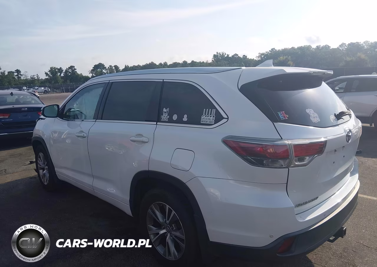2016 Toyota Highlander Limited Platinum V6 VIN:5TDDKRFH3GS349223 - 3