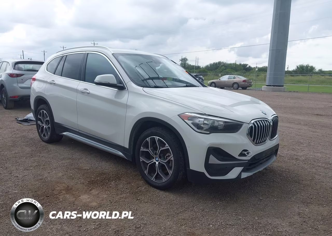 2021 BMW X1 xDrive28I – zdjęcie 1 z 12