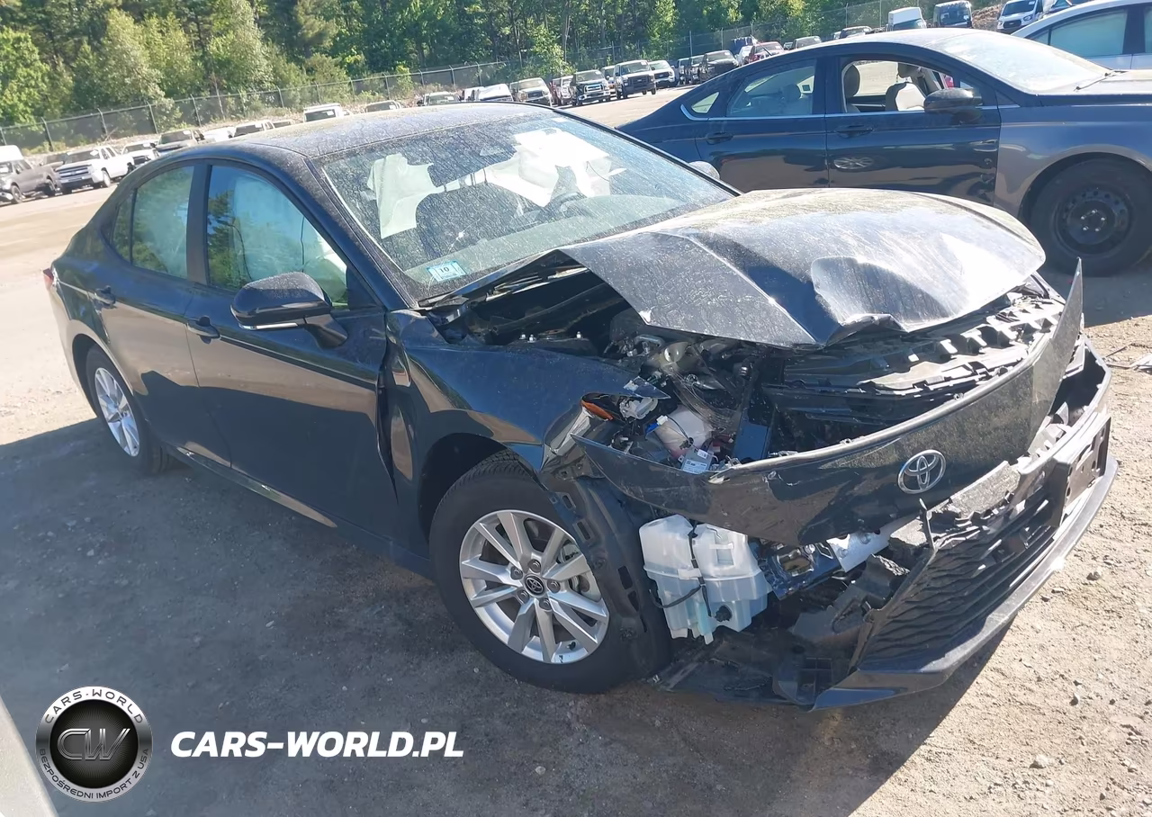 2026 Toyota Camry Le – zdjęcie 1 z 17