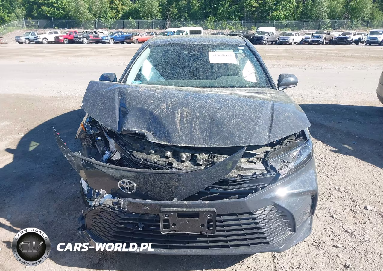 2026 Toyota Camry Le VIN:4T1DBADK4TU040247 - 13