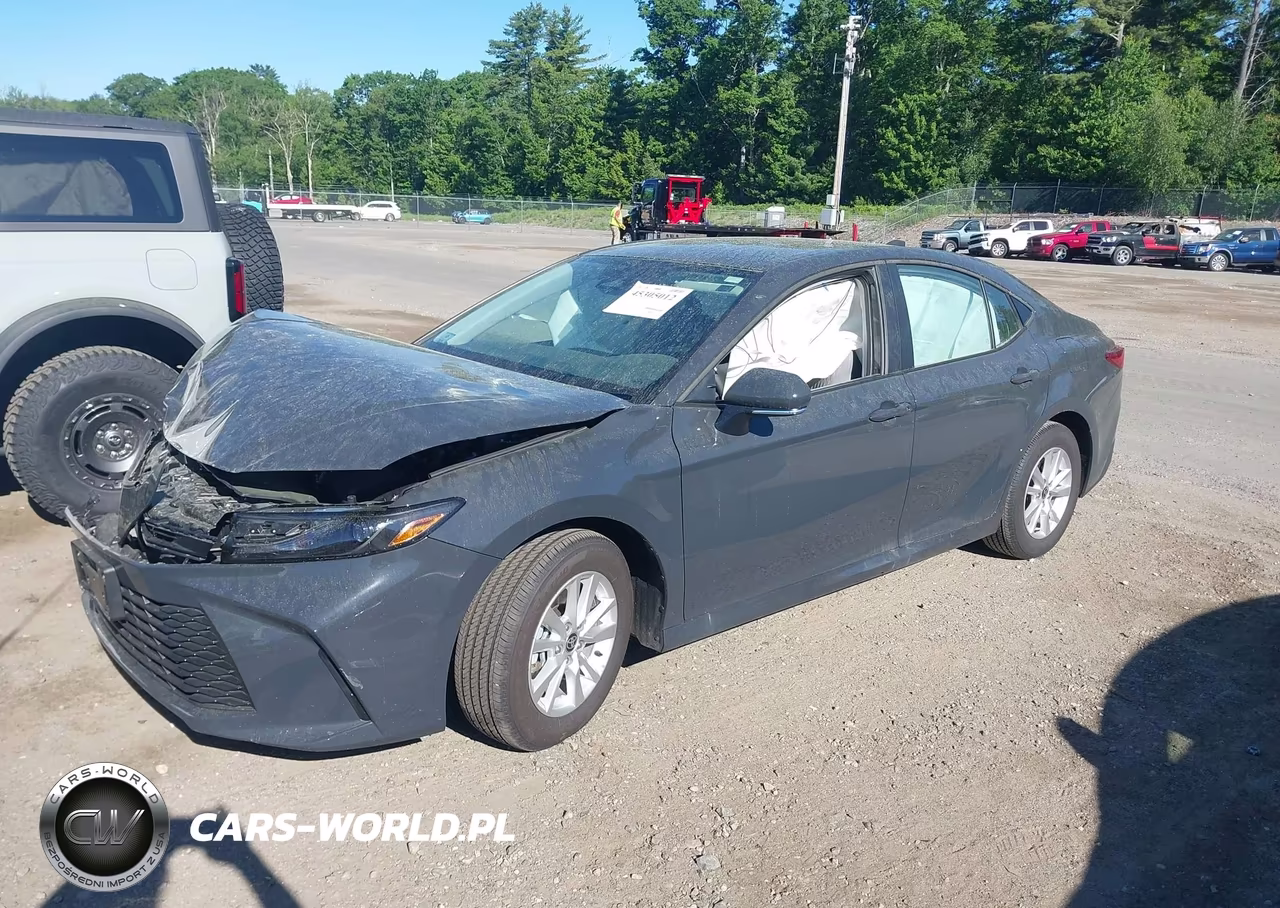 2026 Toyota Camry Le VIN:4T1DBADK4TU040247 - 2