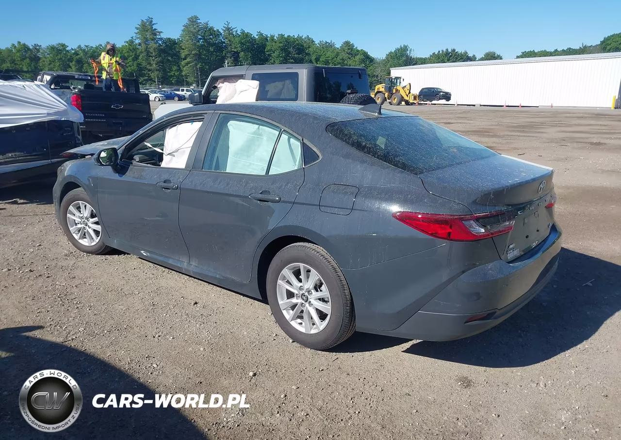 2026 Toyota Camry Le VIN:4T1DBADK4TU040247 - 3