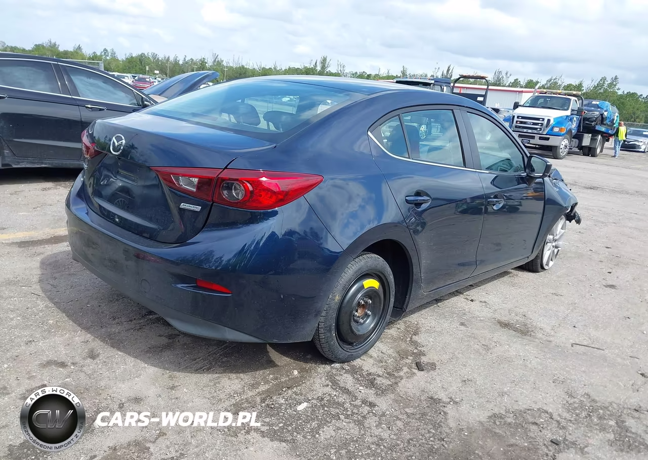2017 Mazda Mazda3 Touring VIN:3MZBN1V72HM148016 - 4
