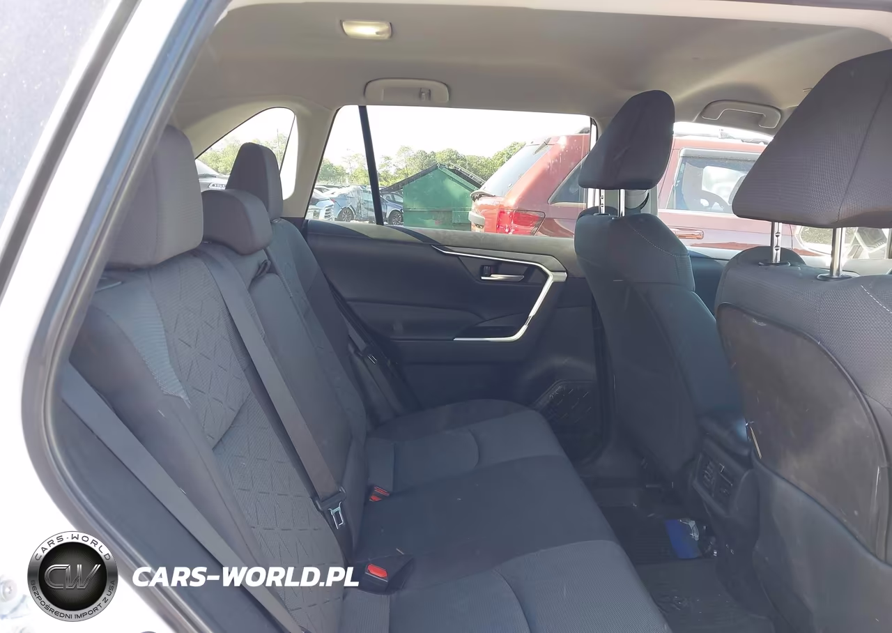 2025 Toyota Rav4 Hybrid Xle VIN:4T3RWRFVXSU195276 - 8