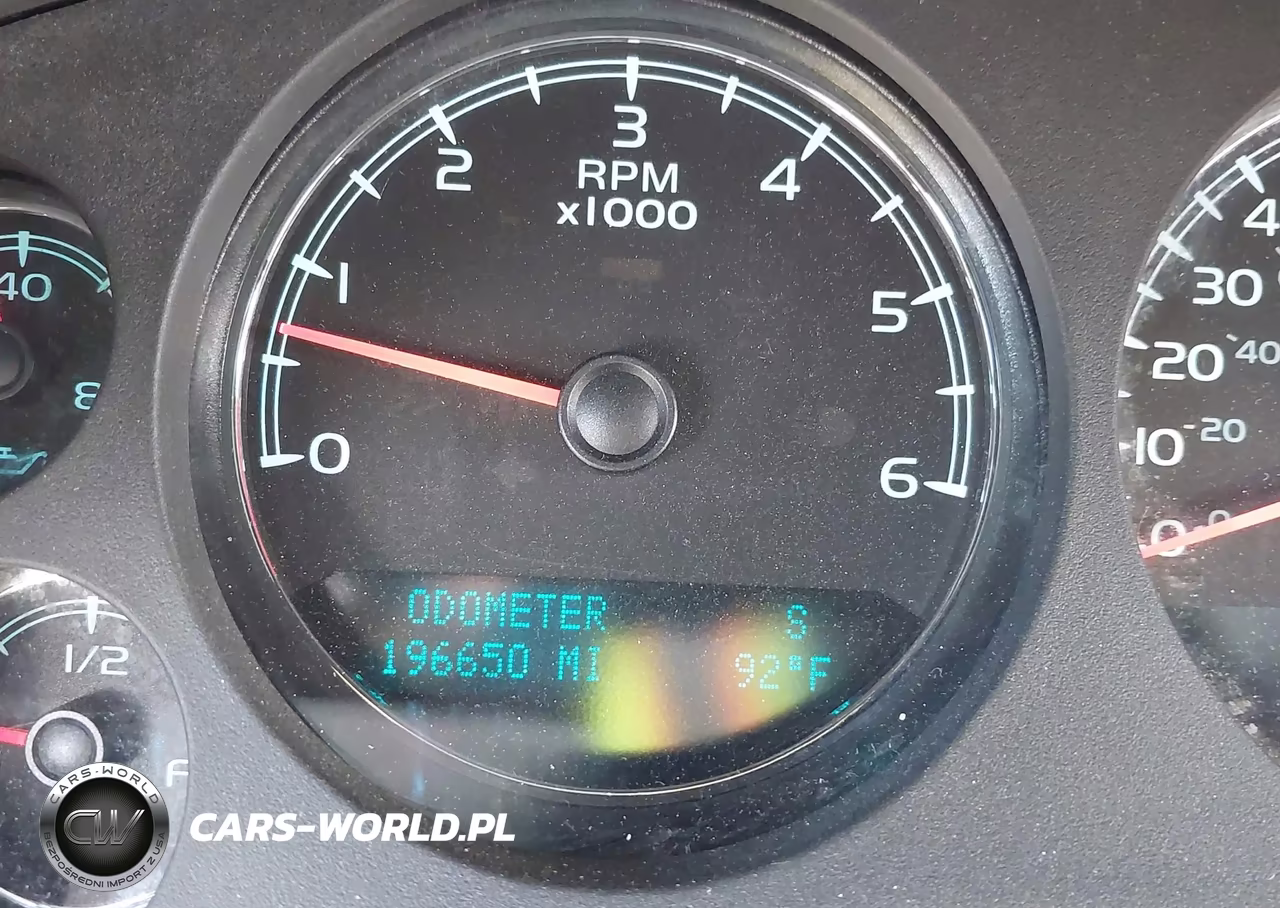 2014 Chevrolet Tahoe Lt VIN:1GNSCBE08ER191911 - 16