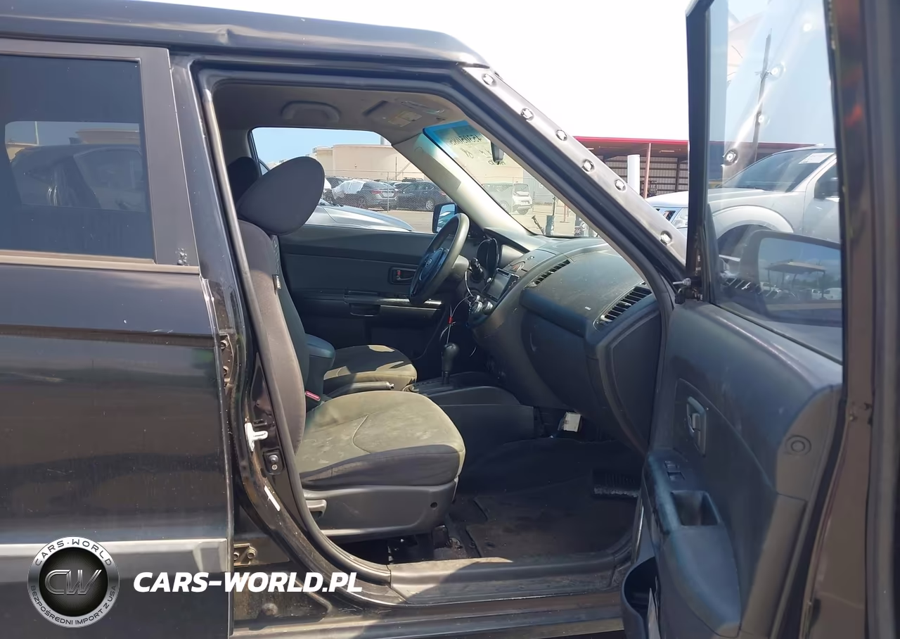 2010 Kia Soul + VIN:KNDJT2A26A7175837 - 5