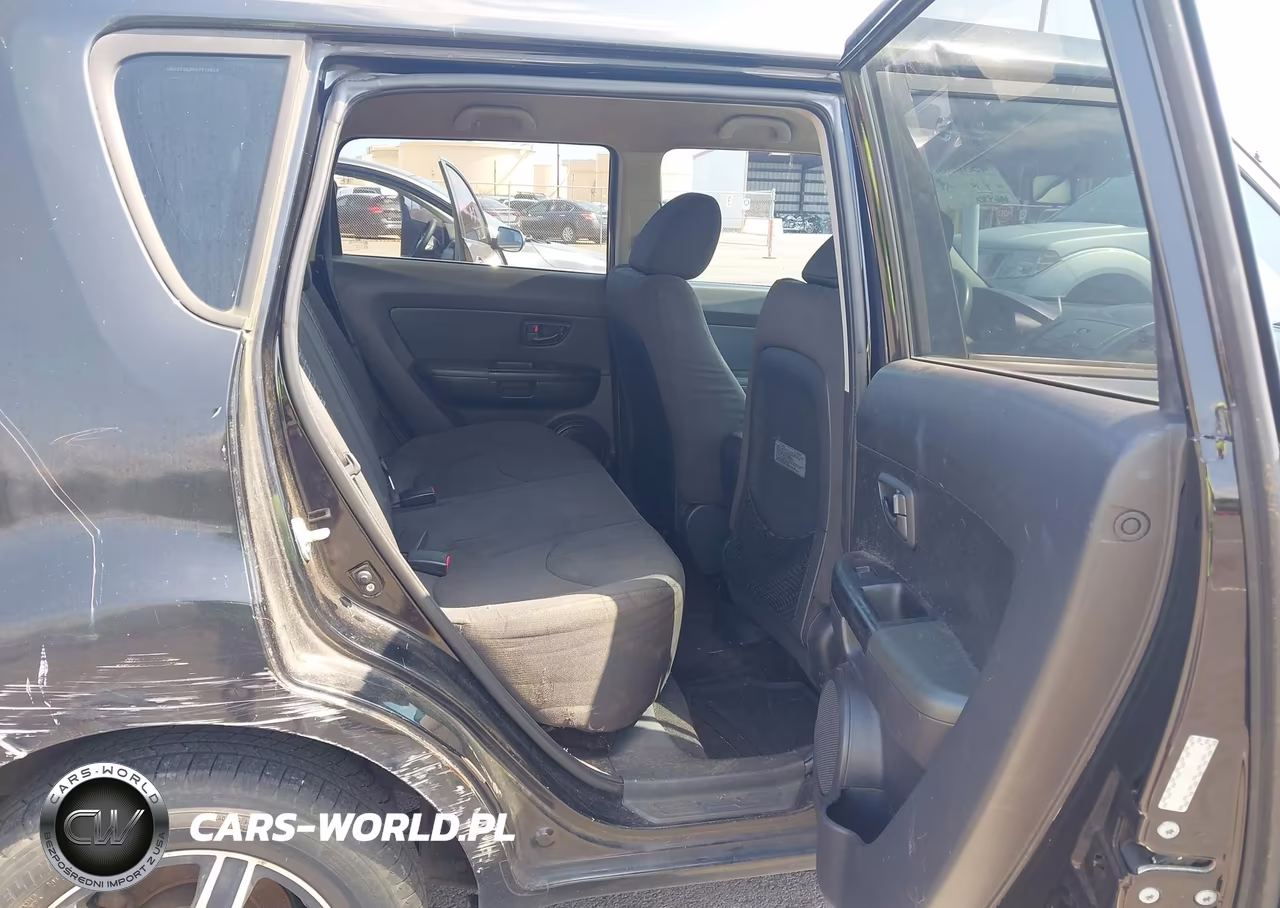 2010 Kia Soul + VIN:KNDJT2A26A7175837 - 8