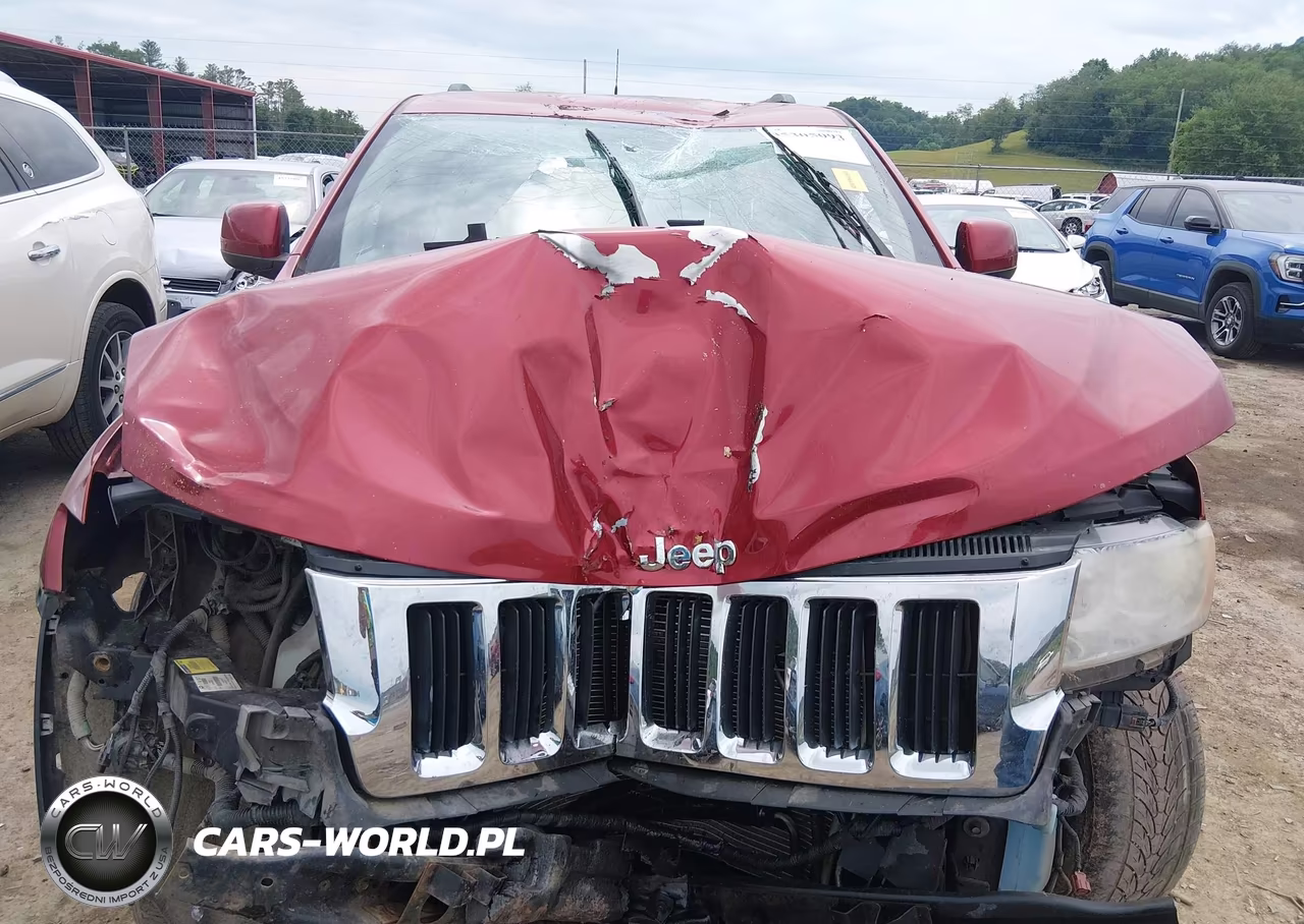 2011 Jeep Grand Cherokee Laredo VIN:1J4RR4GG2BC511860 - 13