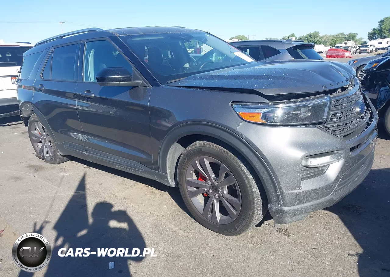 2023 Ford Explorer Xlt