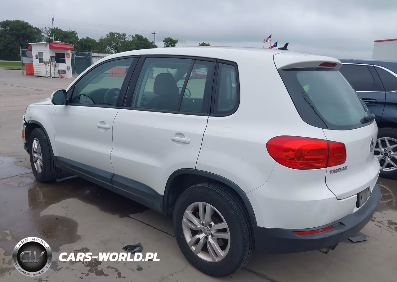 2012 Volkswagen Tiguan S VIN:WVGAV7AX7CW567572 - 3