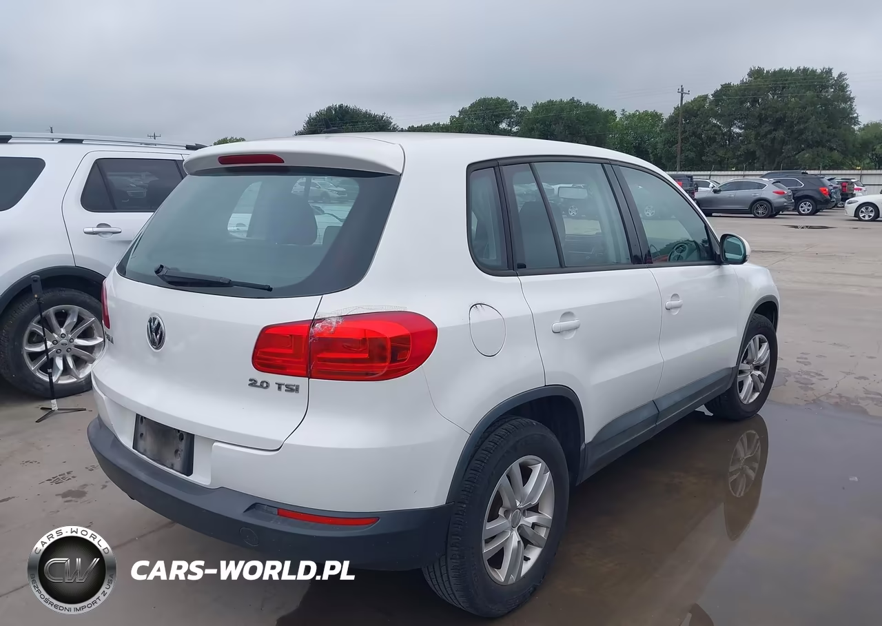 2012 Volkswagen Tiguan S VIN:WVGAV7AX7CW567572 - 4