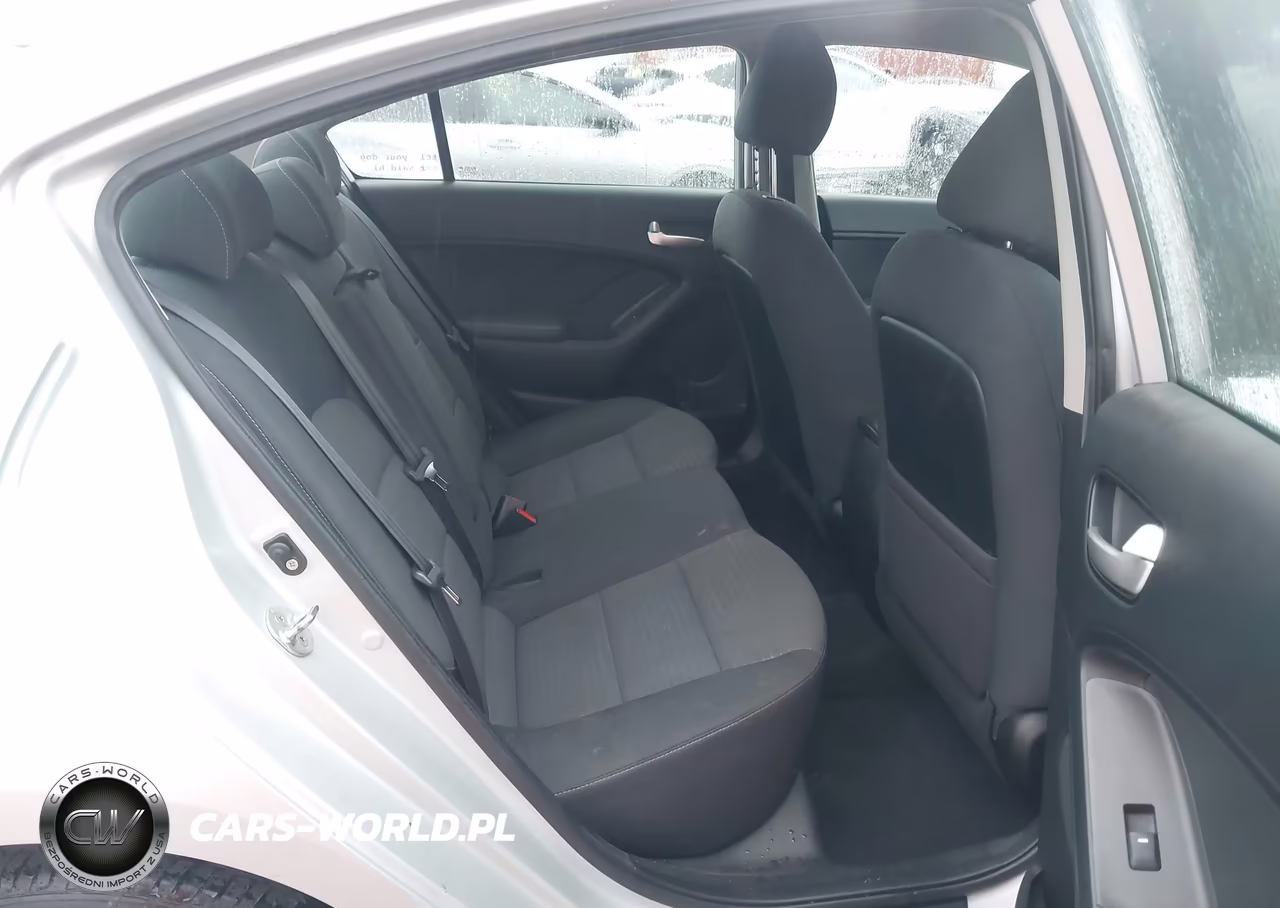 2018 Kia Forte Lx VIN:3KPFL4A76JE244989 - 8