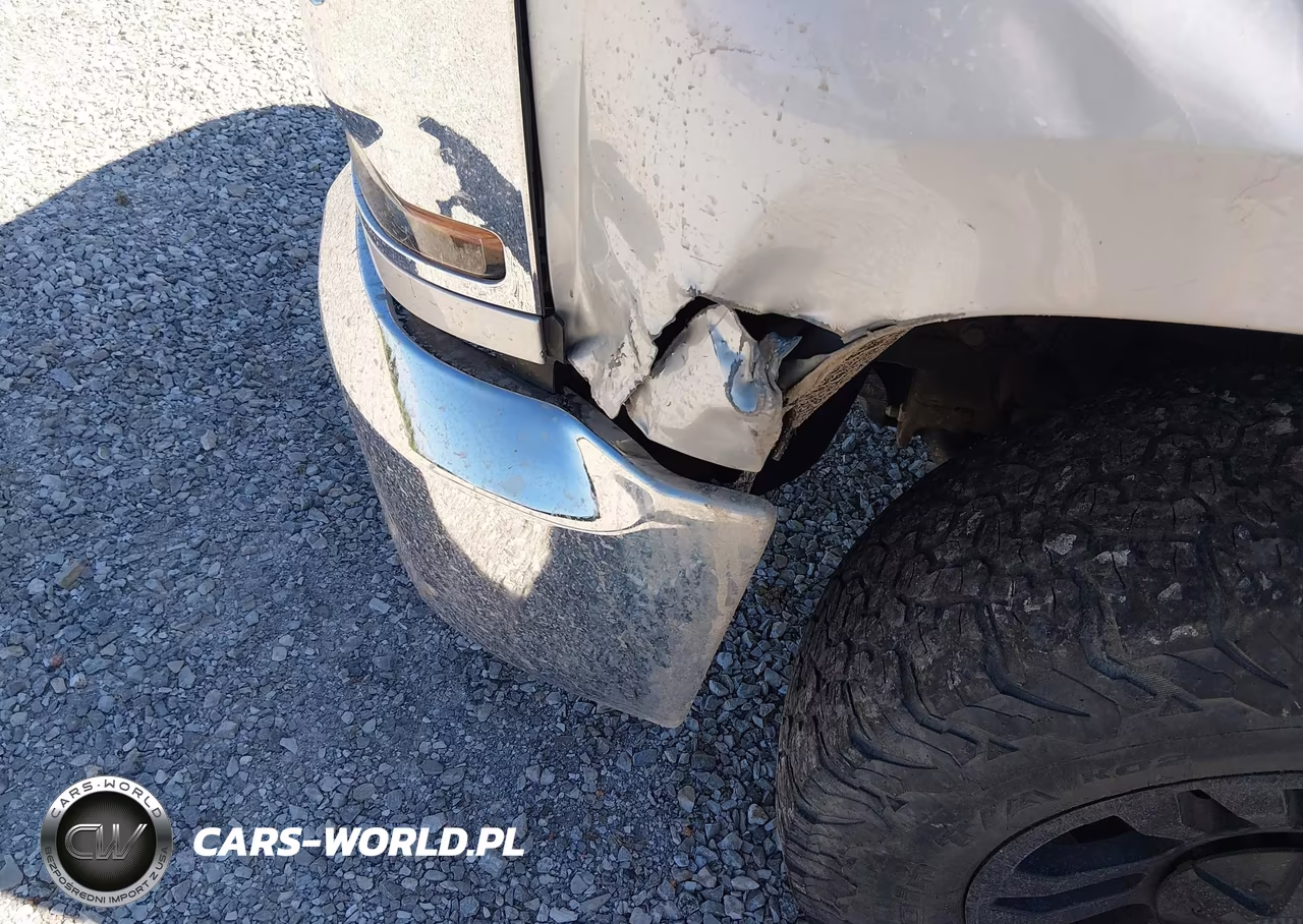 2018 Chevrolet Silverado 1500 Wt VIN:1GCRCNEH4JZ151642 - 16