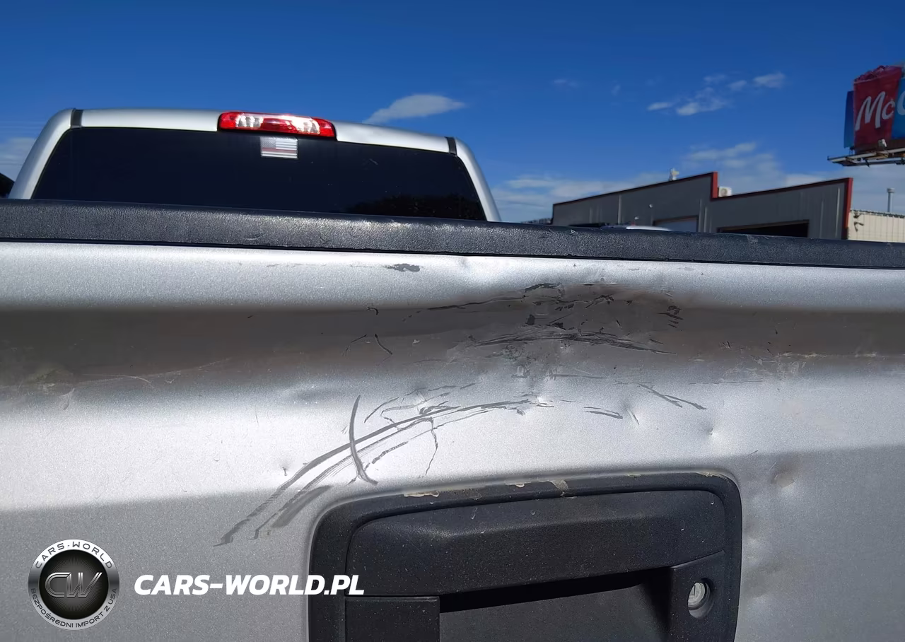 2018 Chevrolet Silverado 1500 Wt VIN:1GCRCNEH4JZ151642 - 17