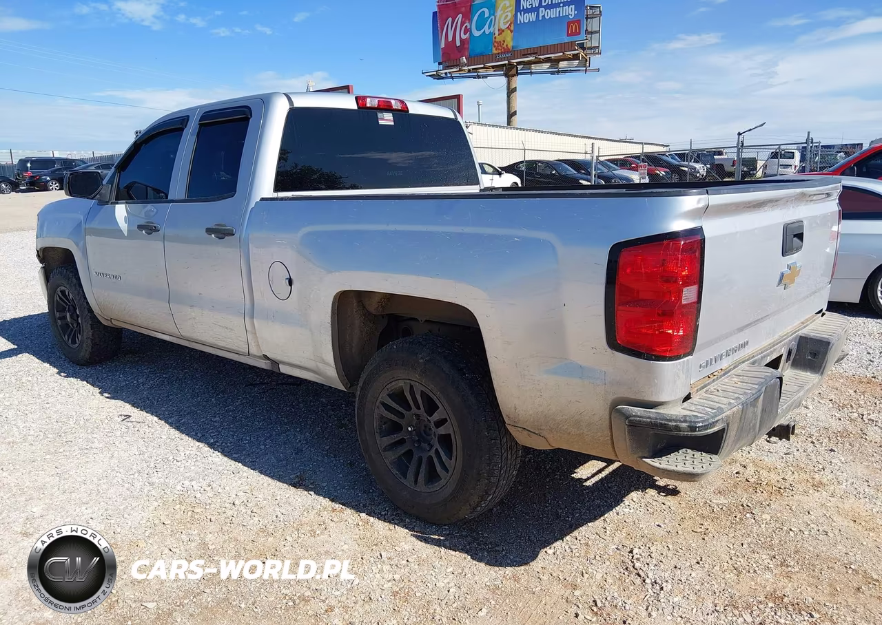 2018 Chevrolet Silverado 1500 Wt VIN:1GCRCNEH4JZ151642 - 3