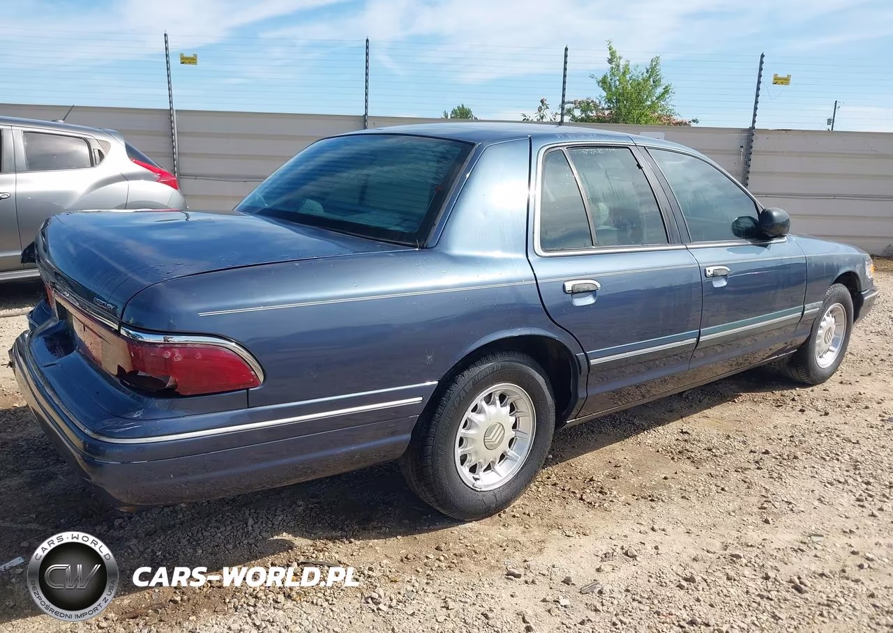 1997 Mercury Grand Marquis Ls VIN:2MELM75W8VX704333 - 4