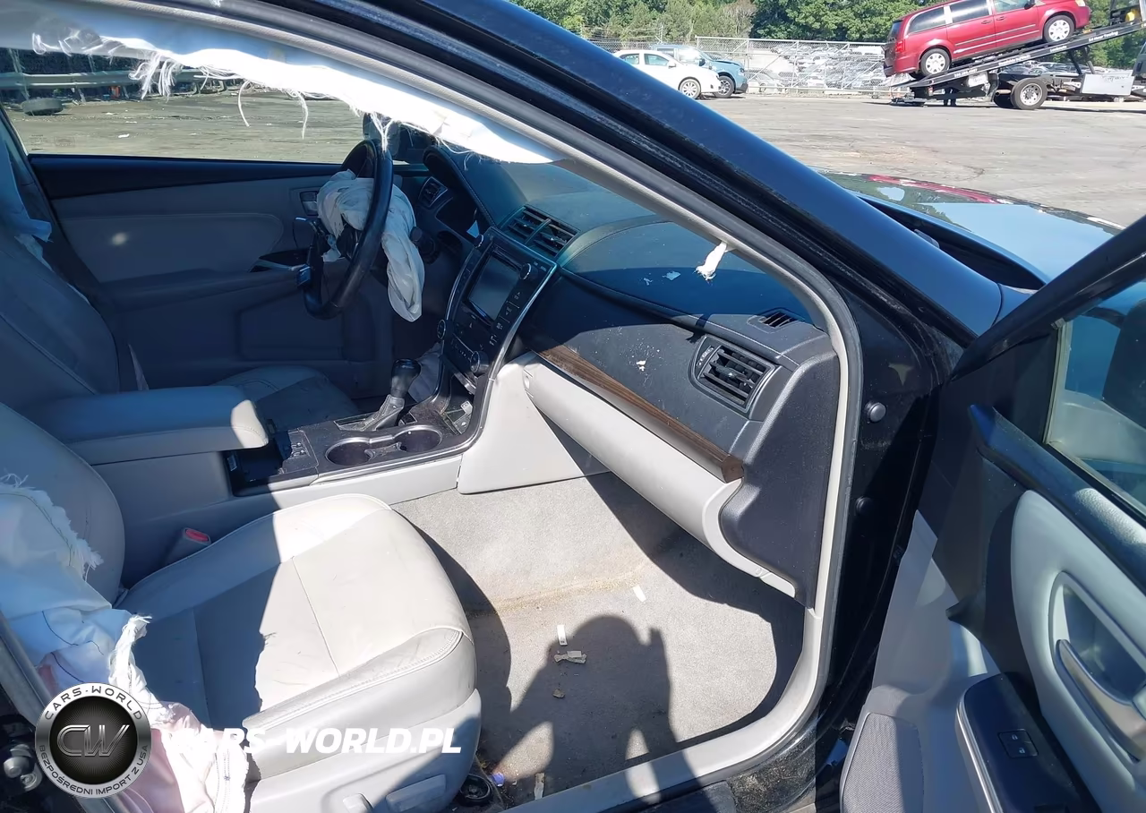 2017 Toyota Camry Xle VIN:4T1BF1FKXHU703322 - 5