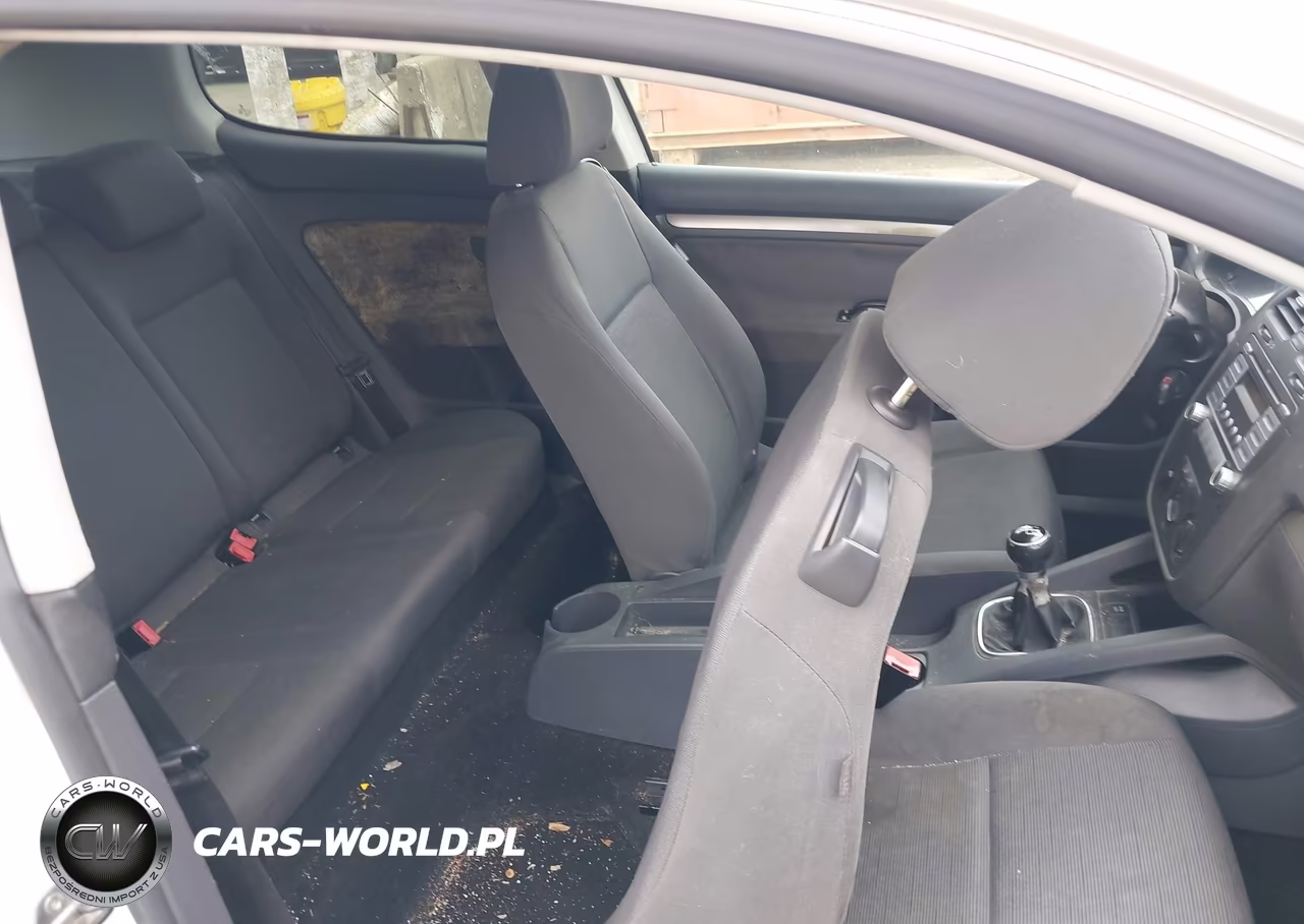 2007 Volkswagen Rabbit 2-Door VIN:WVWAS71K17W265296 - 8