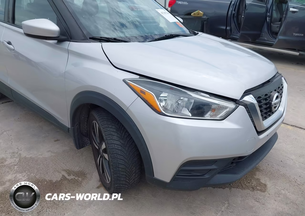 2018 Nissan Kicks Sv VIN:3N1CP5CU2JL497905 - 17